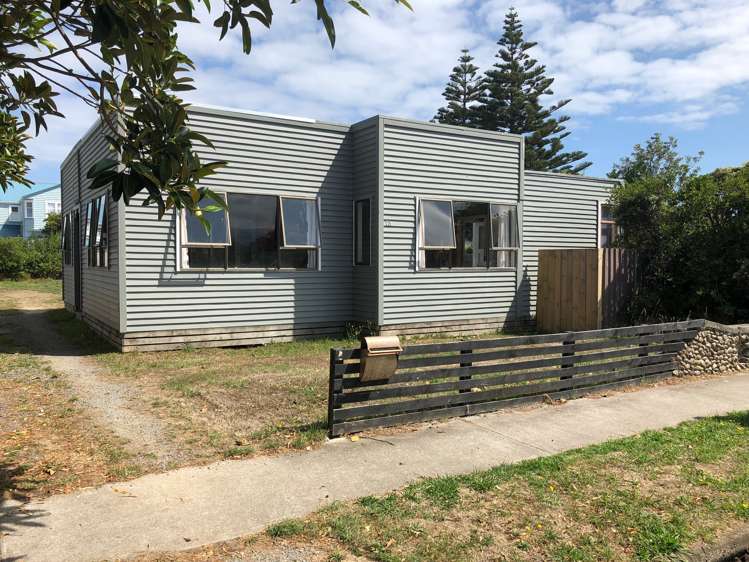73 Moana Street Otaki Beach_0