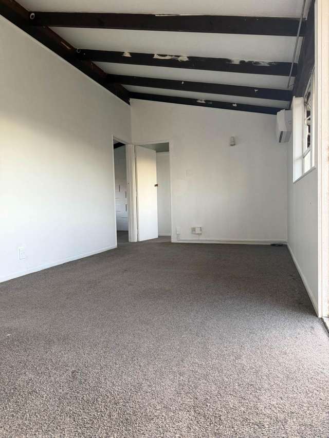 2/128 Farquhar Road Glendene_2