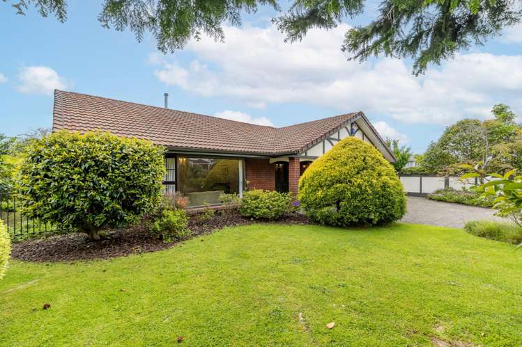 19 Ellerslie Avenue_0