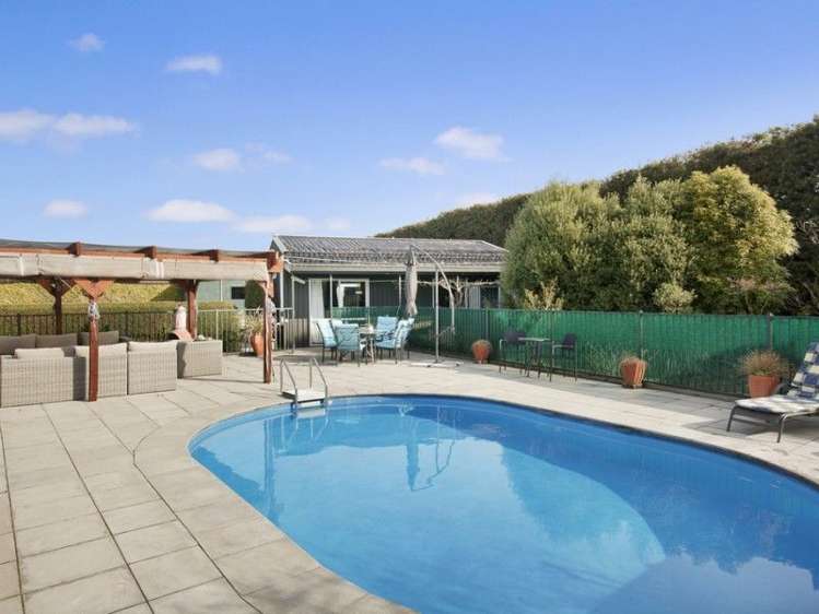 133 Halkett Road West Melton_19