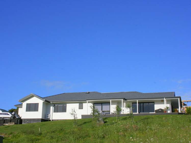 21 Laly Haddon Place Matakana_15