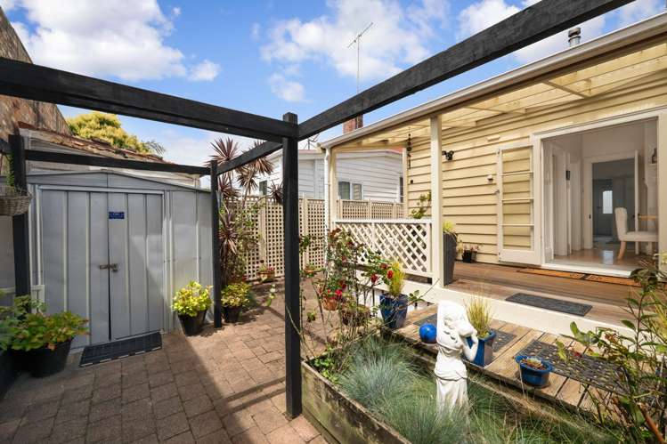 206 Kirkwood Street Thames_16