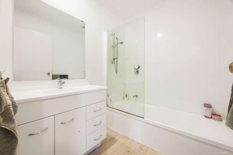 2 Francis Skinner Place Orewa_14