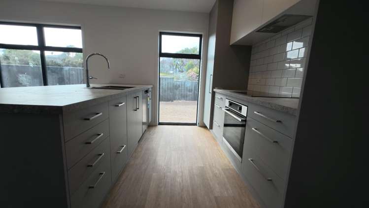 1/63 Hinemoa Avenue 11209_3