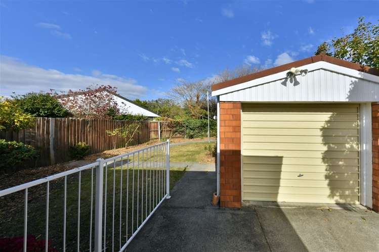 1/9 Lombard Place Avonhead_14