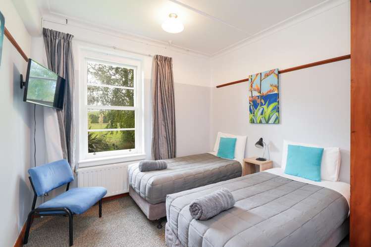 8 Clark Street Owaka_21