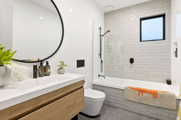 4/2 Clayton Street Saint Clair_13