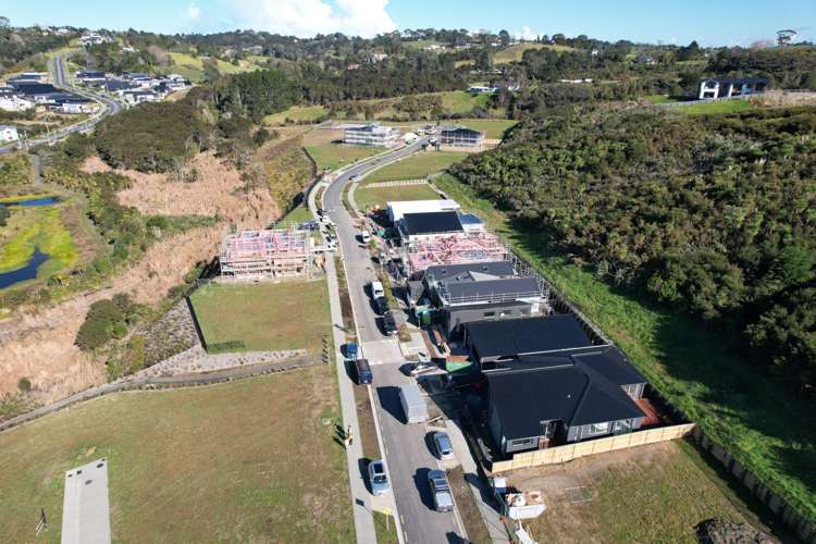 4 & 12 Humenga Place Long Bay_14