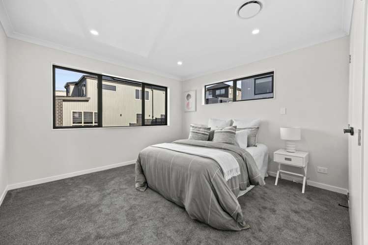 17 Bremner Ridge Street Flat Bush_31