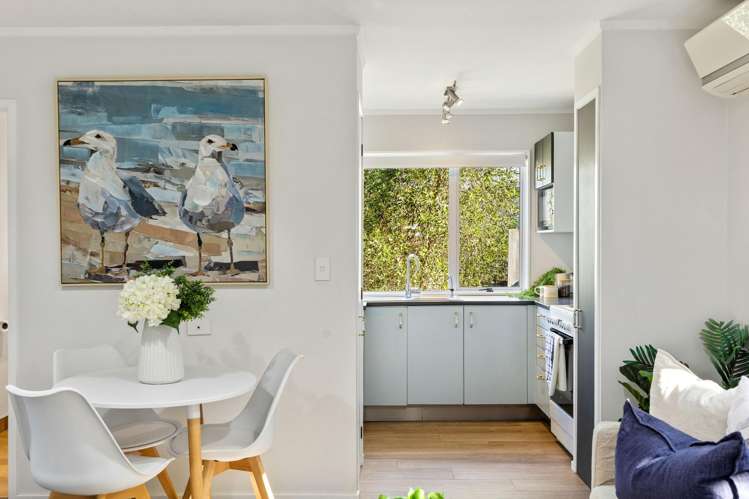 33A Matai Road Stanmore Bay_15