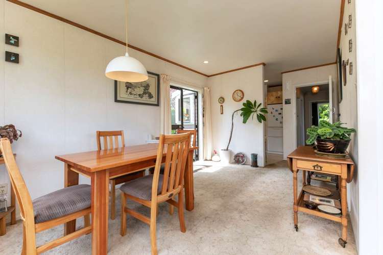 182 Glengarry Road Glen Eden_10