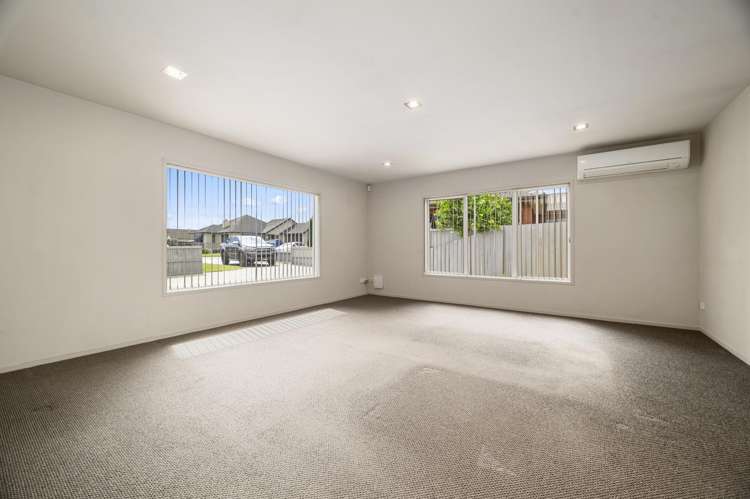 8 Owhatiura Drive Lynmore_6