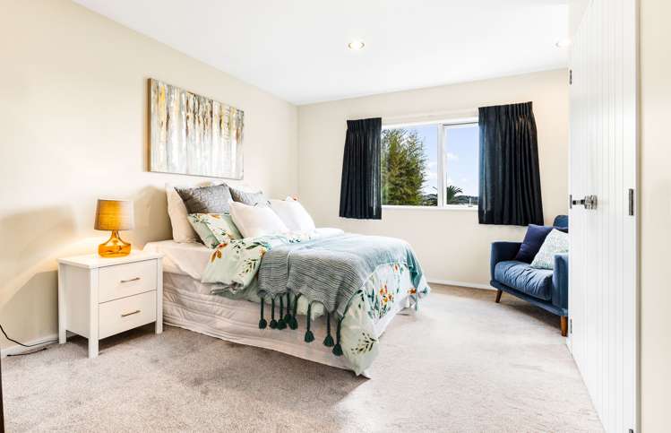 24a Vodanovich Road Te Atatu South_15