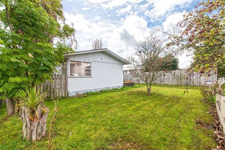 33 Chilcott Road Henderson_18