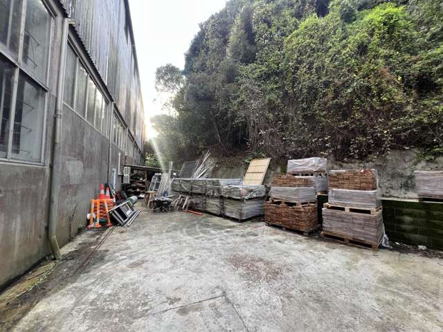 2/5B Lower Tyers Road Ngauranga_4