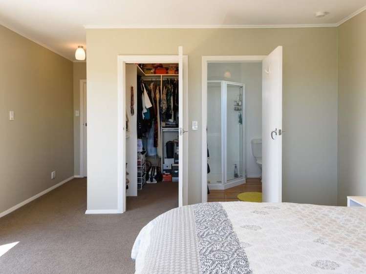 118 Helston Road Paparangi_9