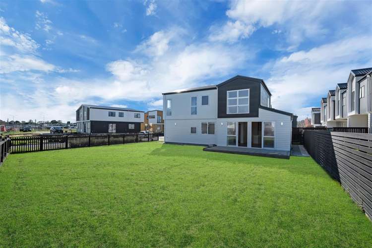 2 Longview Oak Lane Papakura_37