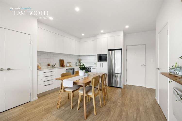 206/10 Awataha Drive Northcote_7