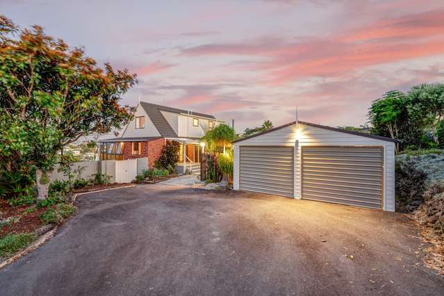 15 Higham Ferrers Place Red Beach_2