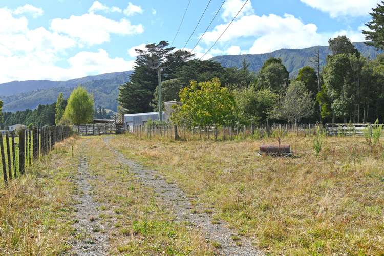 53 Flux Road Mangaroa_17