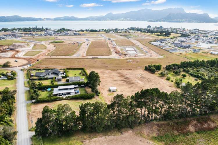 73 Pyle Road East Ruakaka_13