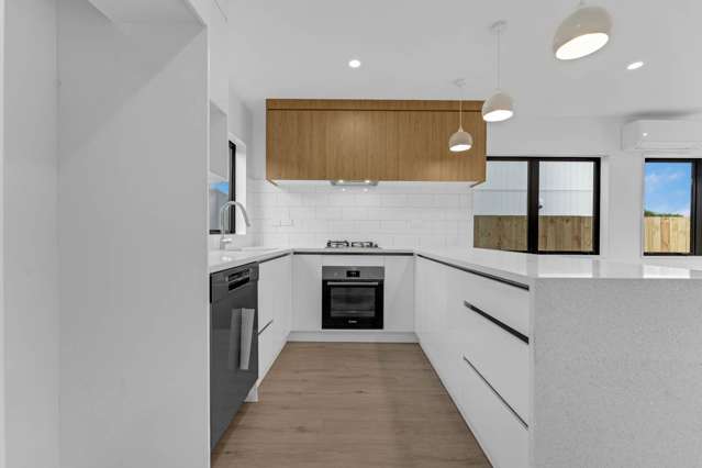 7C Surrey Street Manurewa_4