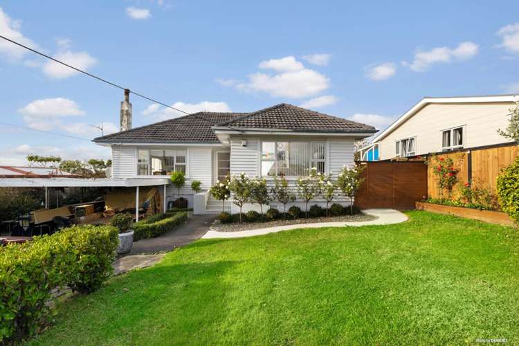 4025 Great North Road Glen Eden_8