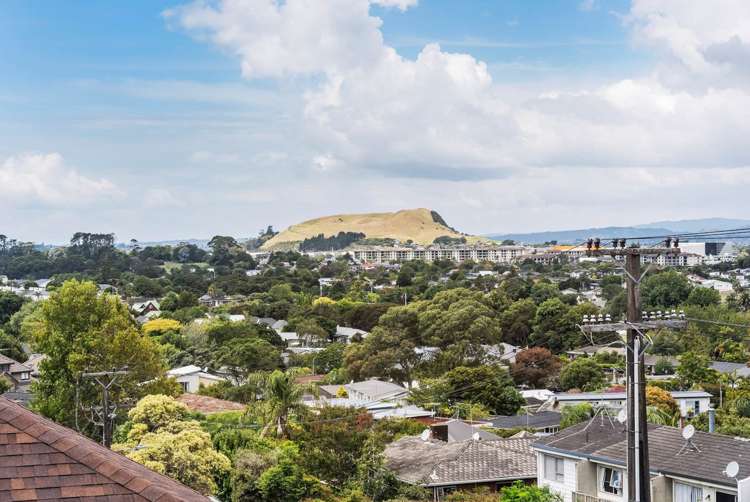 2b Richard Farrell Avenue Remuera_9