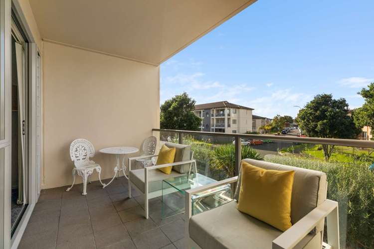 84b Michael Jones Drive Flat Bush_11