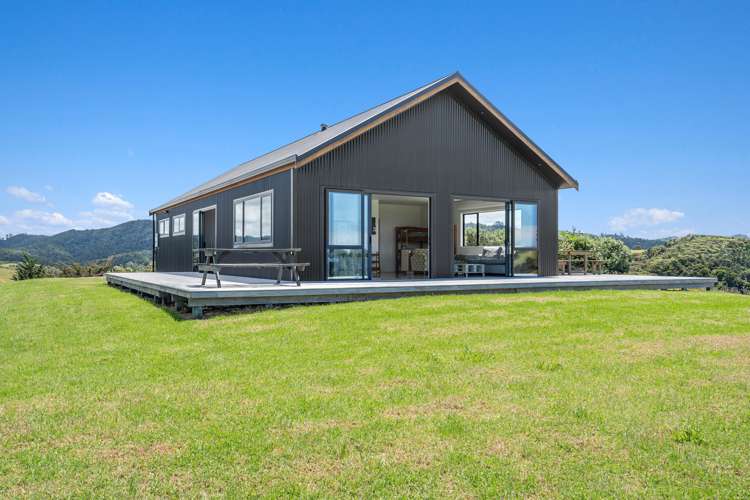 158 Clements Road Matapouri_16