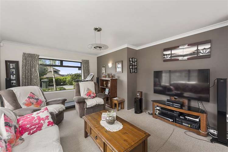 18 Sharaleigh Place Grandview Heights_15