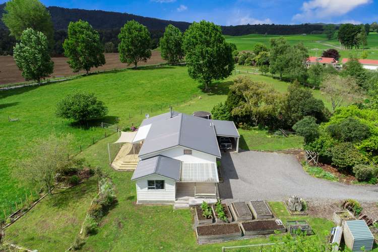 267 Whakapapa Road Kakahi_18