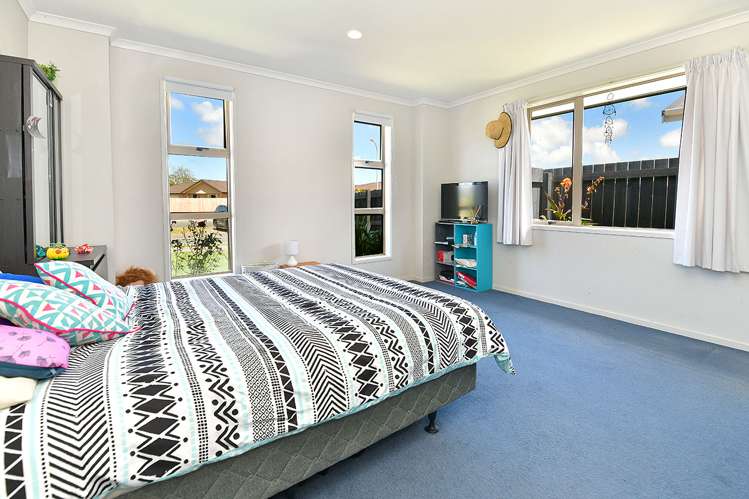 16 Aitkenhead Court Parakai_14