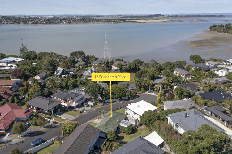 16 Rendcomb Place Hillsborough_20