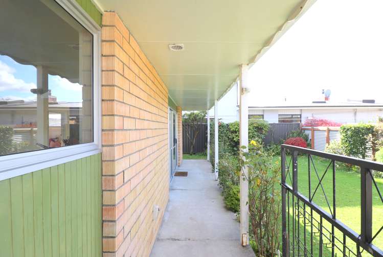 283a Queens Drive Windsor_12