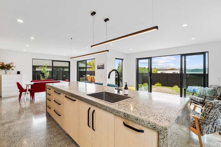 103 Stevenson Avenue Sawyers Bay_9