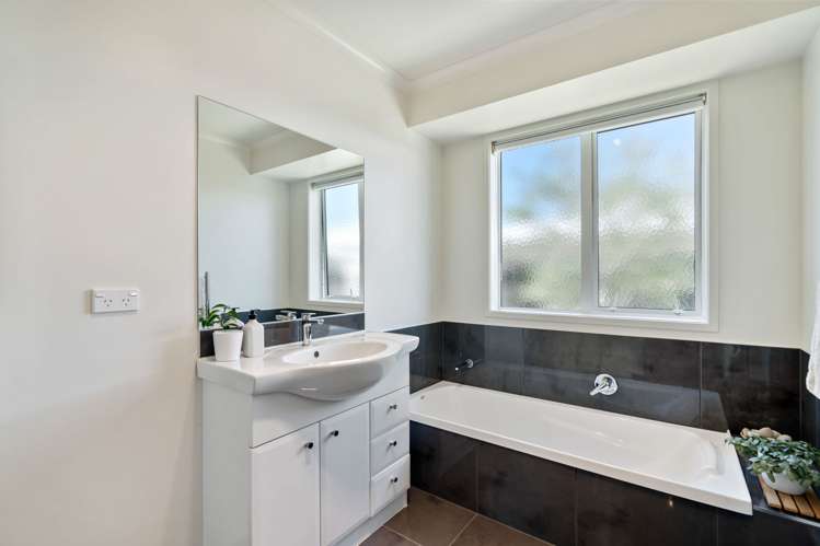 47 Pyle Road West One Tree Point_19