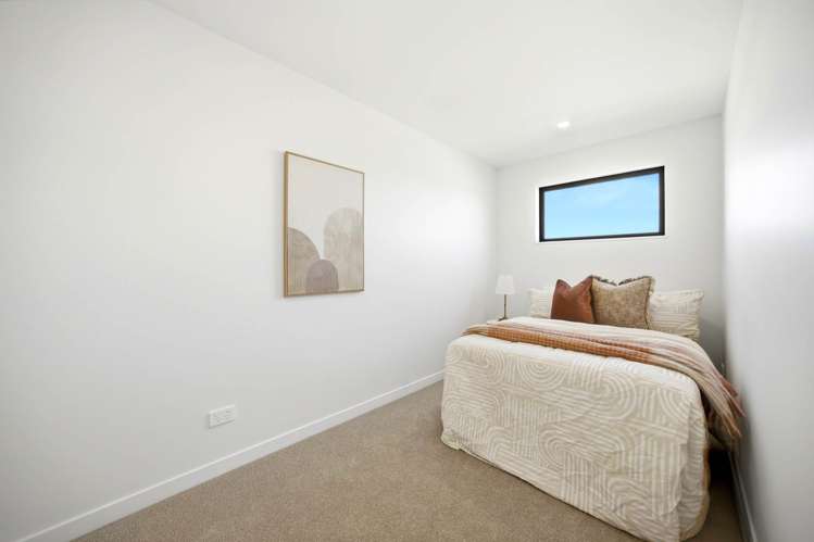 215 & 217 Henwood Road Westgate_11