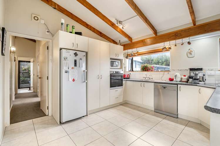 16A Scott Road Stanmore Bay_17