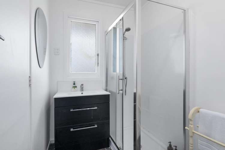 24 Konene Street Utuhina_12