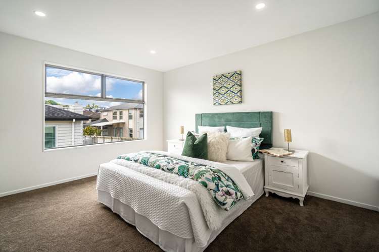 90 Medallion Drive Oteha_10