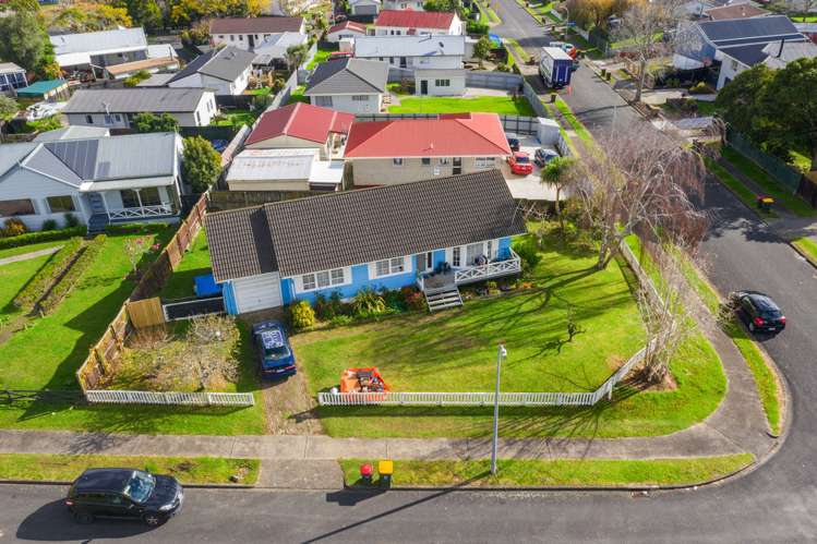 1 Iris Place Clendon Park_19