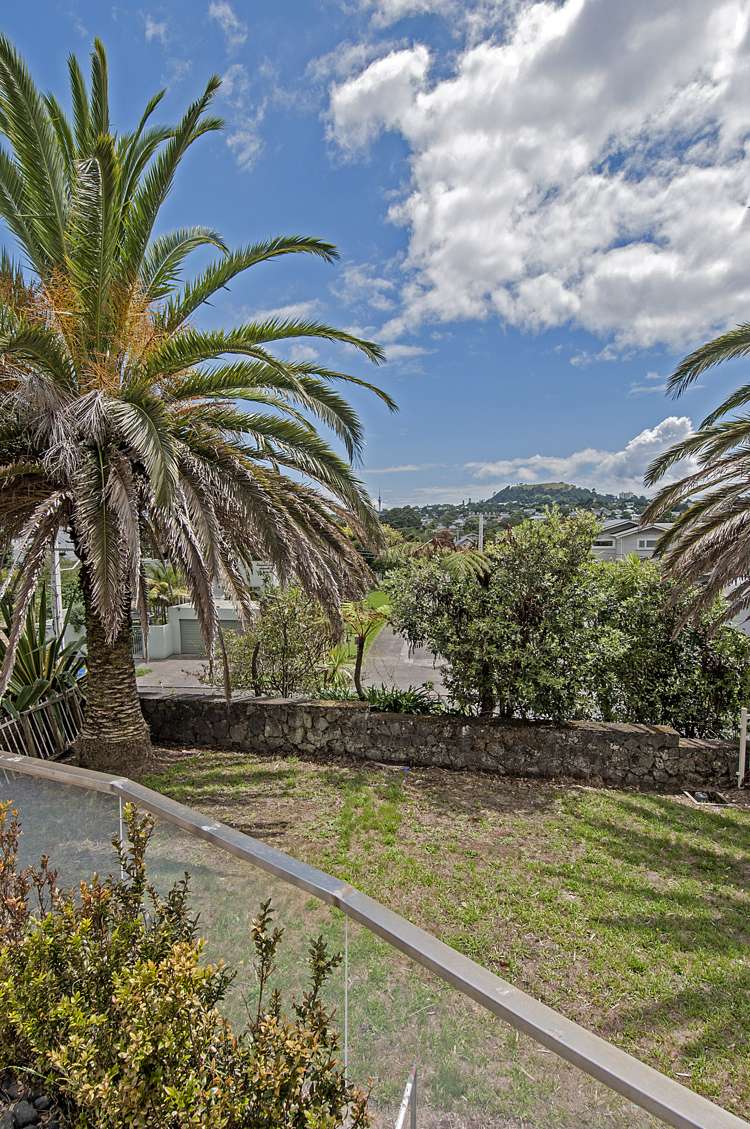 92 Landscape Road Mount Eden_19