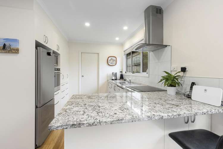 13 Kowhai Street Tawa_10