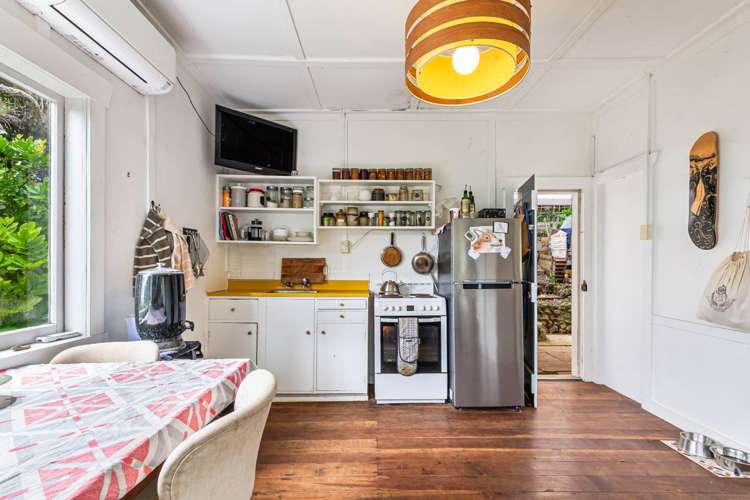 5 Sylvan Glade Piha_11