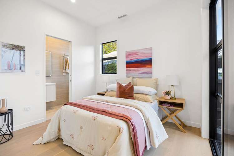 11B Acorn Street Royal Oak_28
