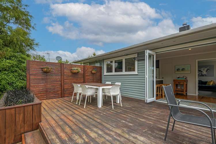 32 Catlins Crescent Milson_12