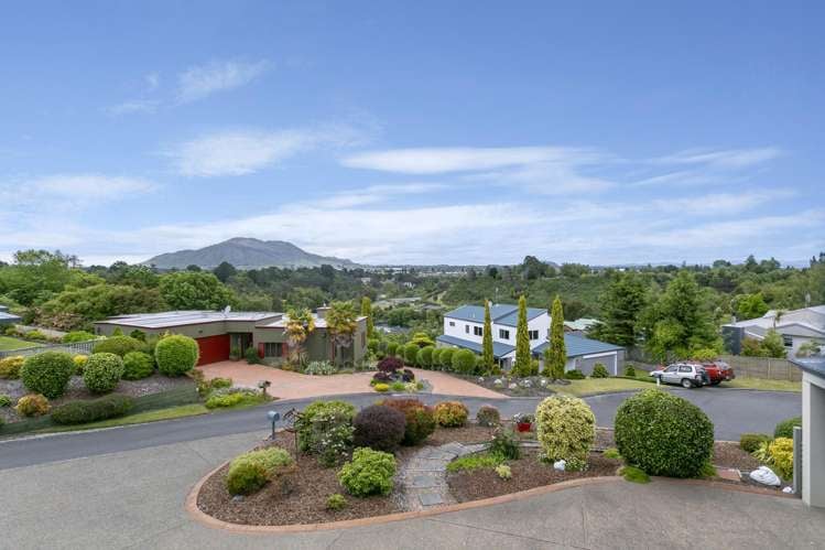 3 Julies Way Rangatira Park_12