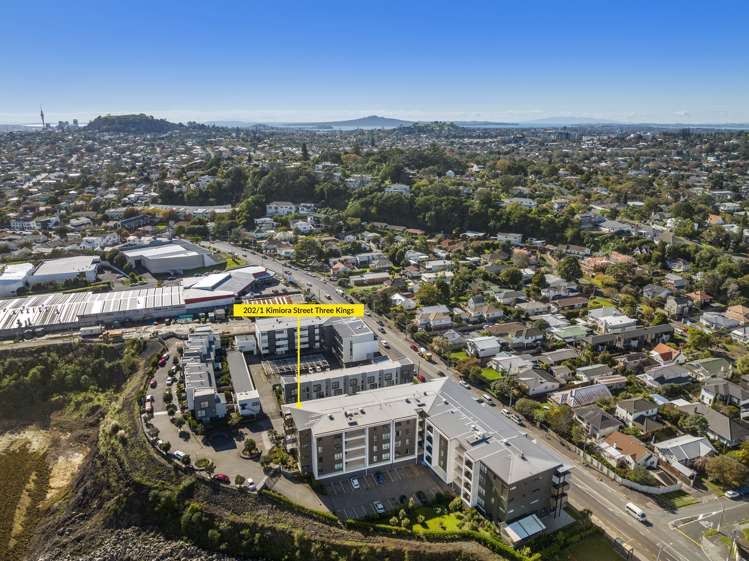 202/1 Kimiora Street Three Kings_20
