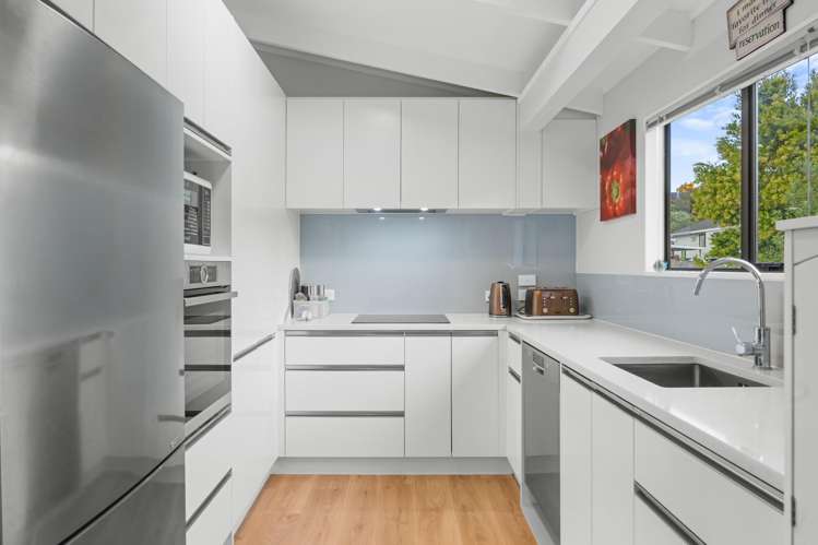 5 Kearney Place Massey_10